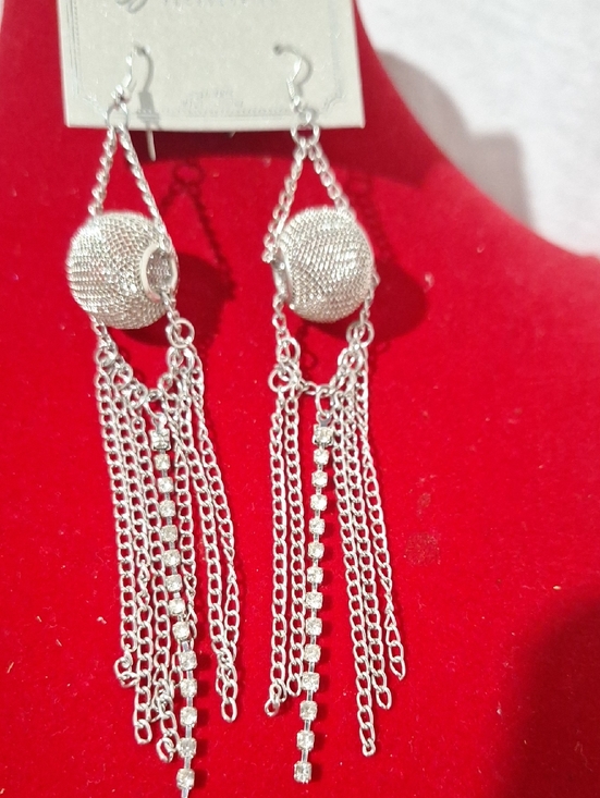 Jewelry - Silver Fringe Drop Earrings - Elegant Sparkle